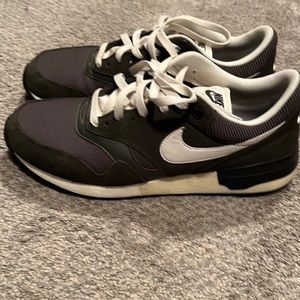 Nike Air Odyssey men’s shoe